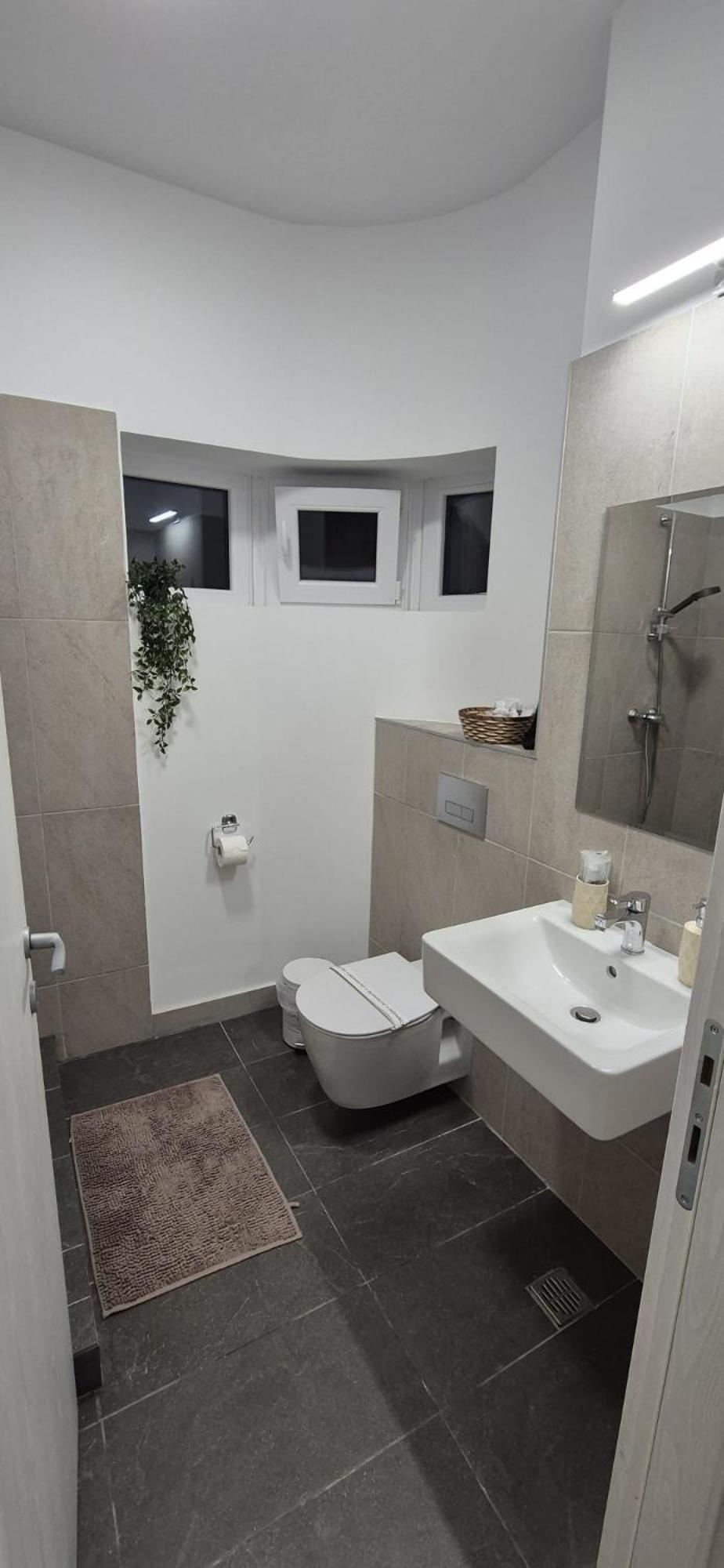 Summit Stay Apartment Бухарест Экстерьер фото