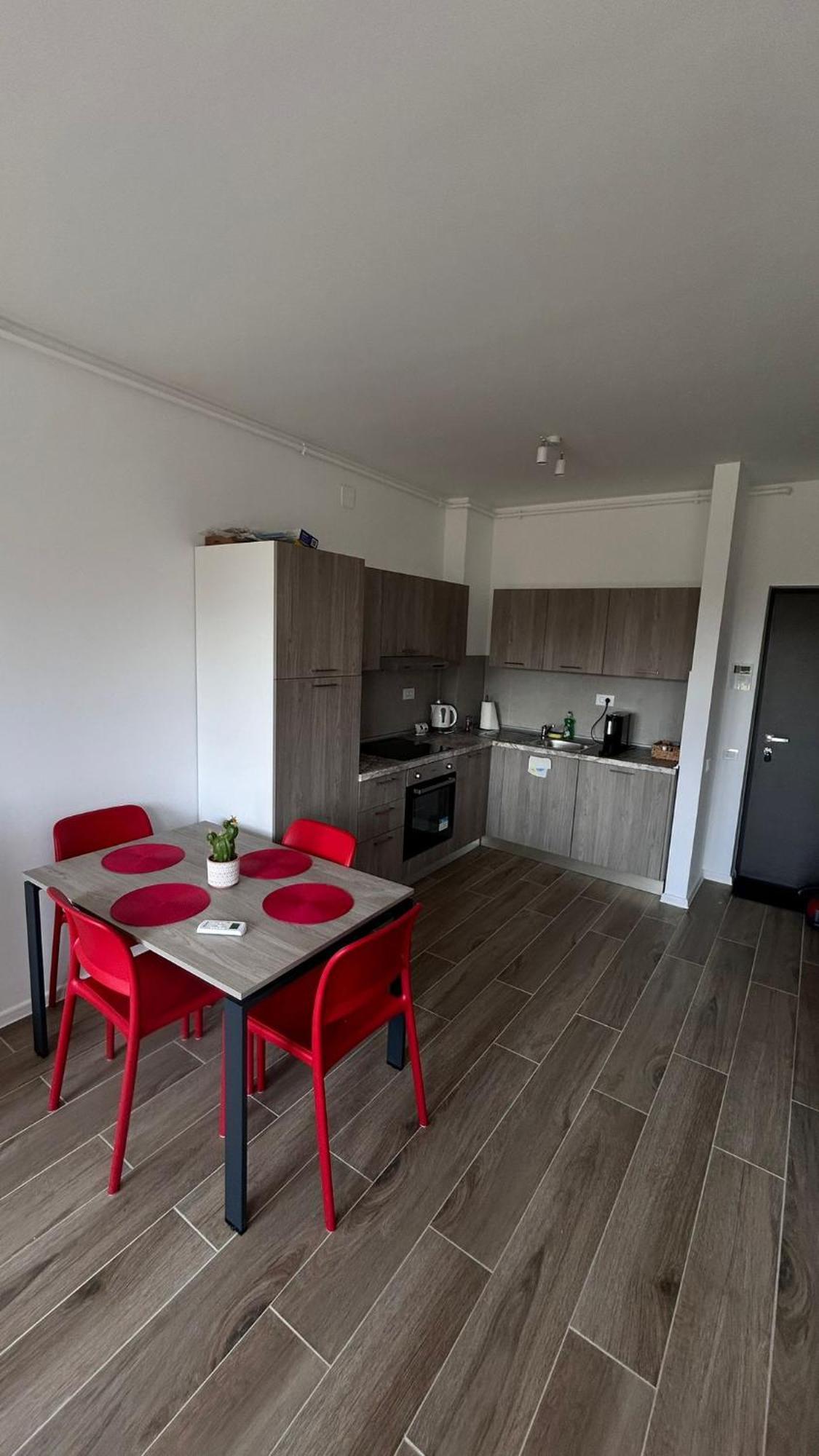Summit Stay Apartment Бухарест Экстерьер фото