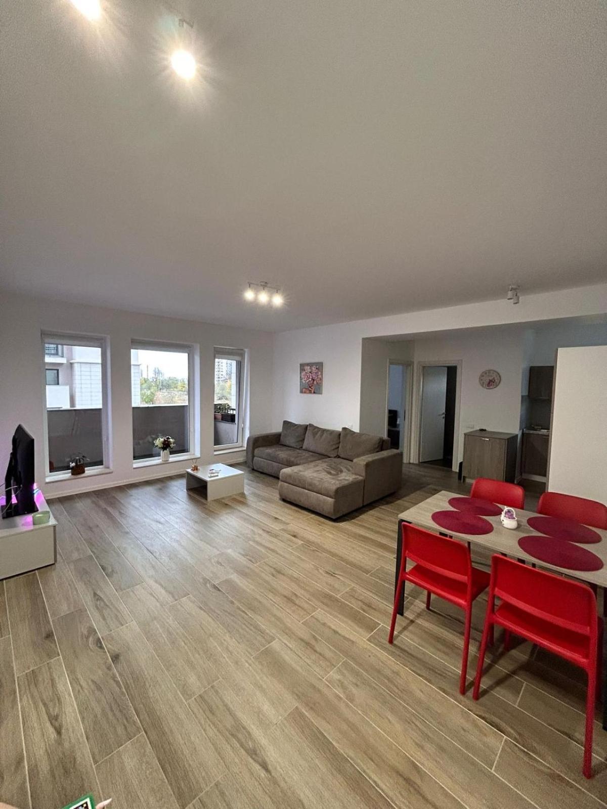 Summit Stay Apartment Бухарест Экстерьер фото