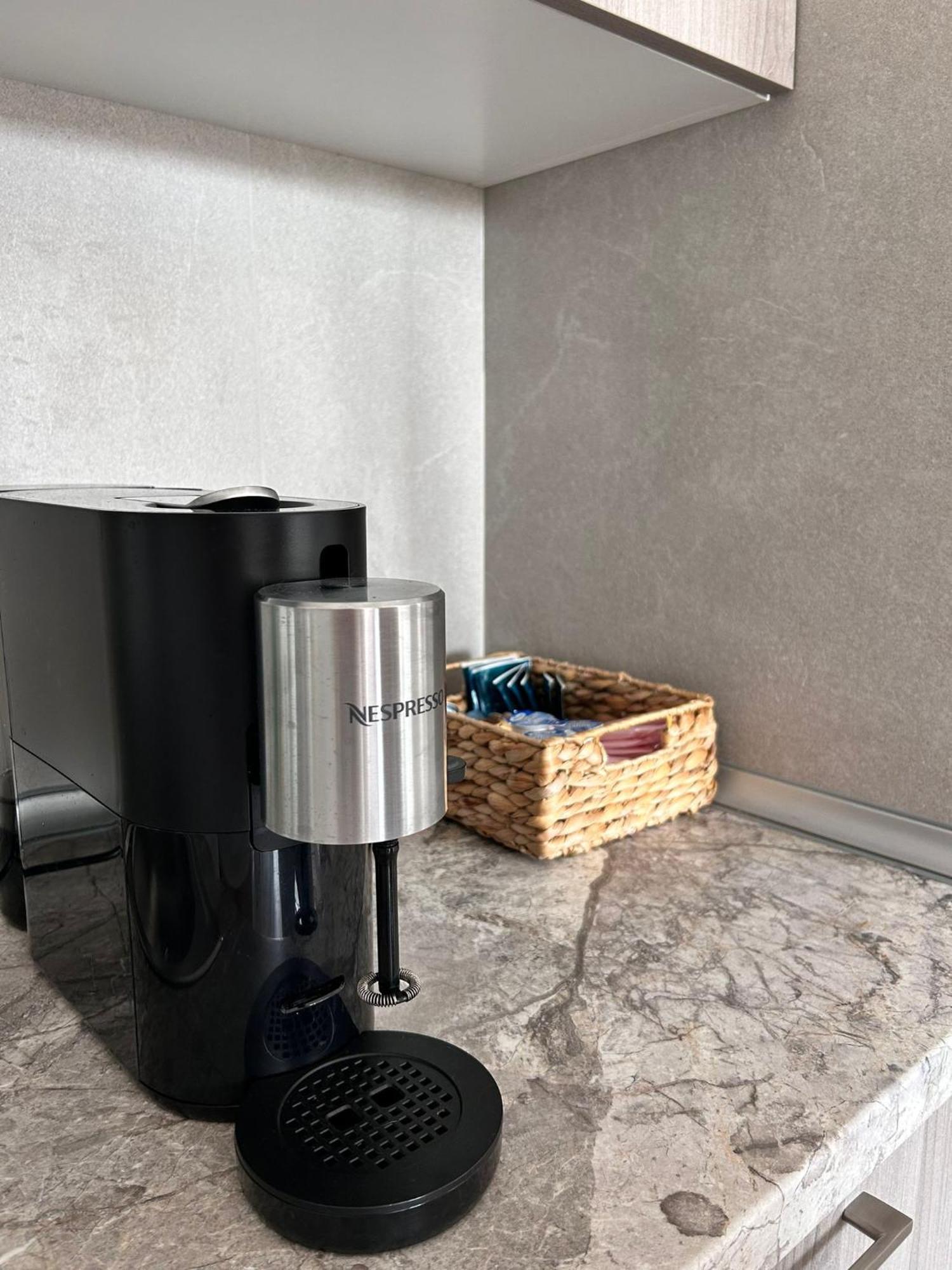 Summit Stay Apartment Бухарест Экстерьер фото